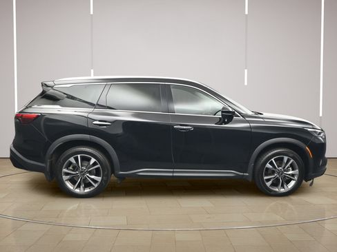 Used 2023 INFINITI QX60 Luxe w/ Cargo Package FWD image 8