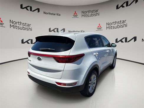 Used 2017 Kia Sportage LX AWD/4WD image 5