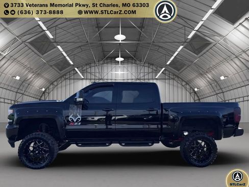Used 2016 Chevrolet Silverado 1500 LTZ Z71 w/ Realtree Edition image 6