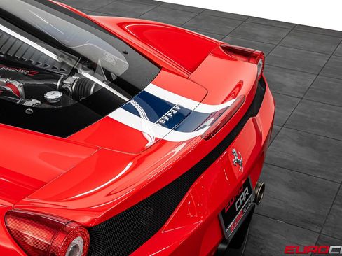 Used 2015 Ferrari 458 Speciale Coupe RWD image 20