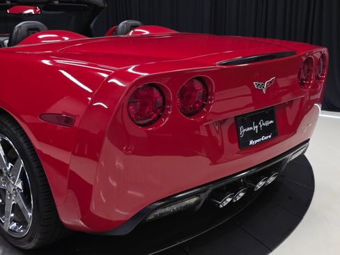 Used 2007 Chevrolet Corvette Convertible w/ Preferred Equipment Group RWD image 47