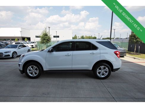 Used 2017 Chevrolet Equinox LS FWD image 5