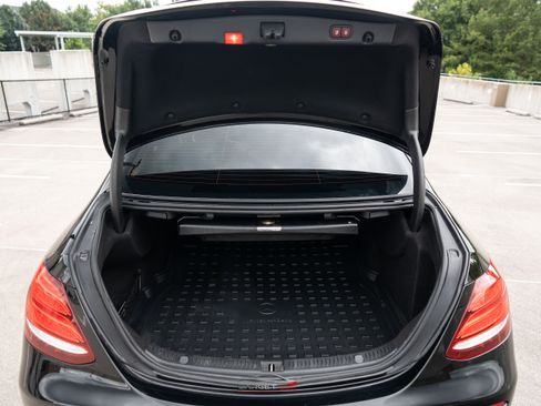 Used 2019 Mercedes-Benz E 300 4MATIC w/ Premium 1 Package image 44