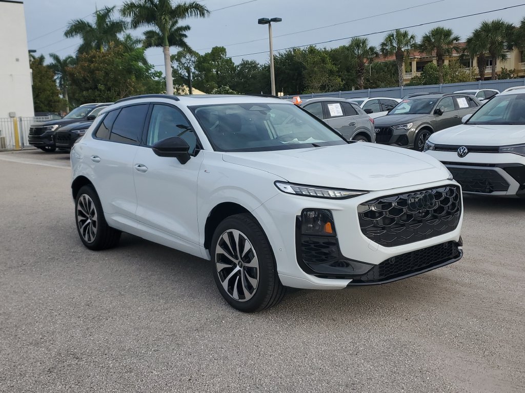 New 2026 Audi Q3 quattro 2.0T AWD/4WD image 2