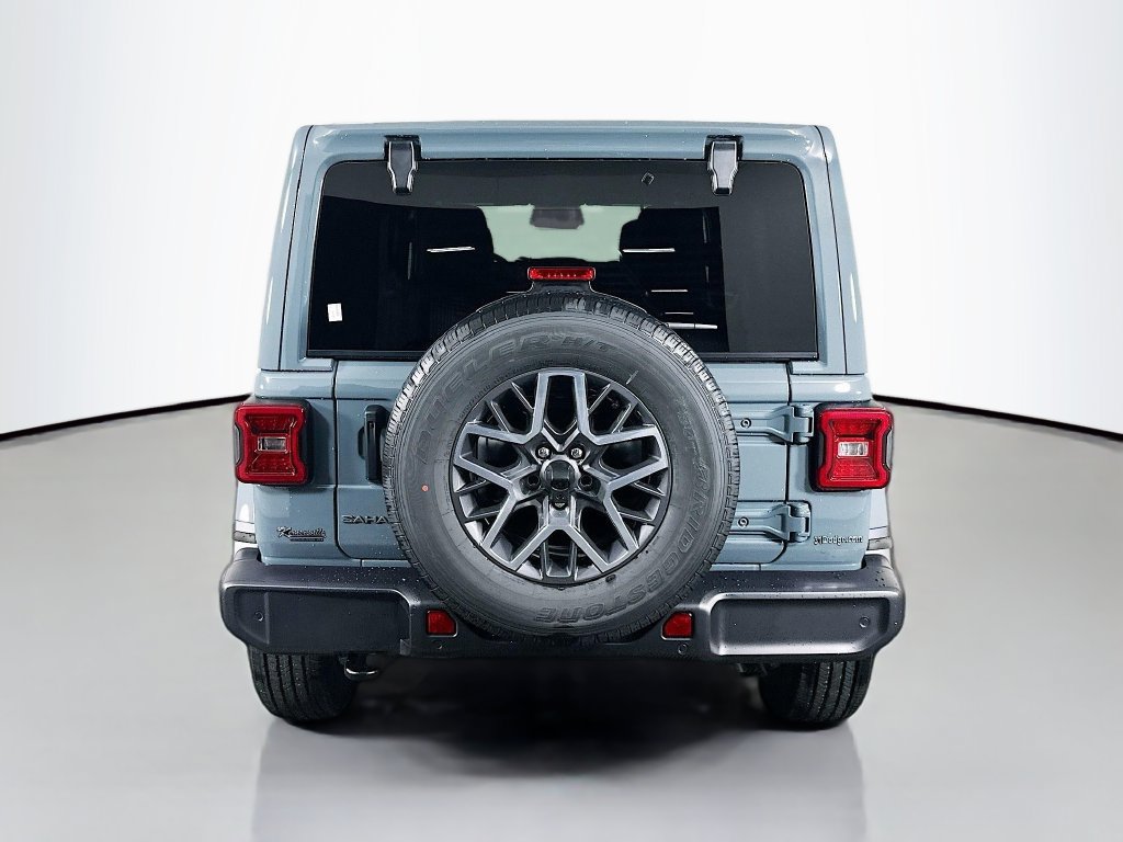 New 2026 Jeep Wrangler Unlimited Sahara AWD/4WD image 6