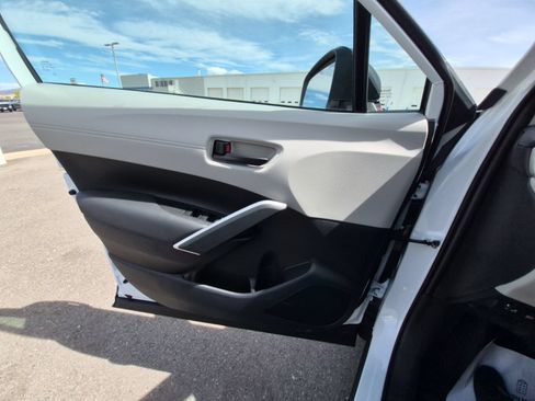 New 2026 Toyota Corolla Cross LE FWD image 30