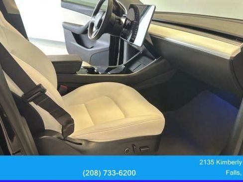 Used 2021 Tesla Model Y Long Range AWD/4WD image 43