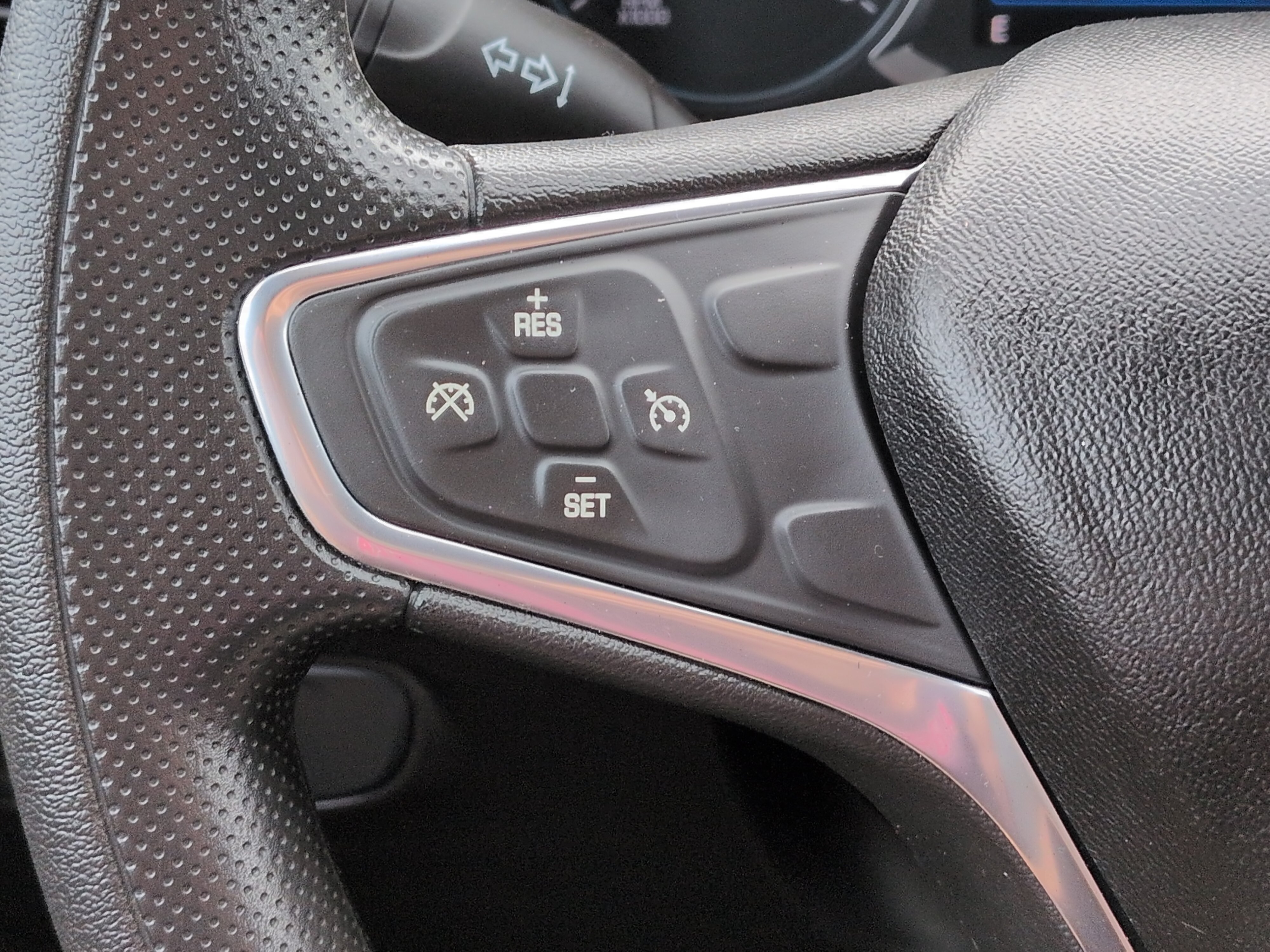 Used 2019 Chevrolet Equinox LT FWD image 21