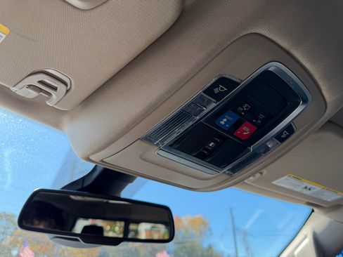 Used 2019 RAM 1500 Laramie w/ Off Road Group image 14