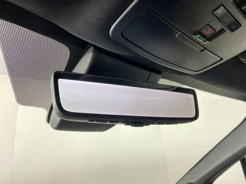 New 2026 Toyota Sienna Limited image 25