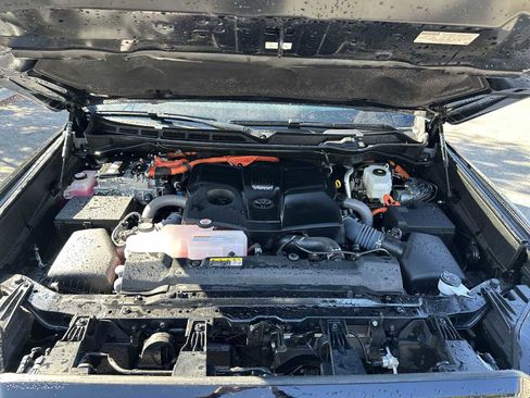 Used 2025 Toyota Tundra Limited image 13