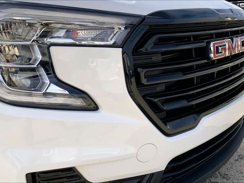 Used 2022 GMC Terrain SLE w/ Elevation Edition image 27