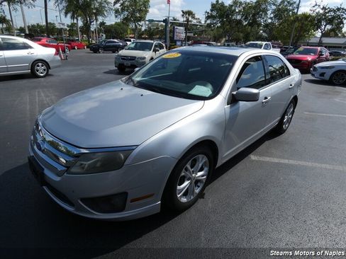 Used 2012 Ford Fusion SE FWD image 3