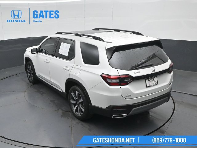 Certified 2025 Honda Pilot Touring image 46