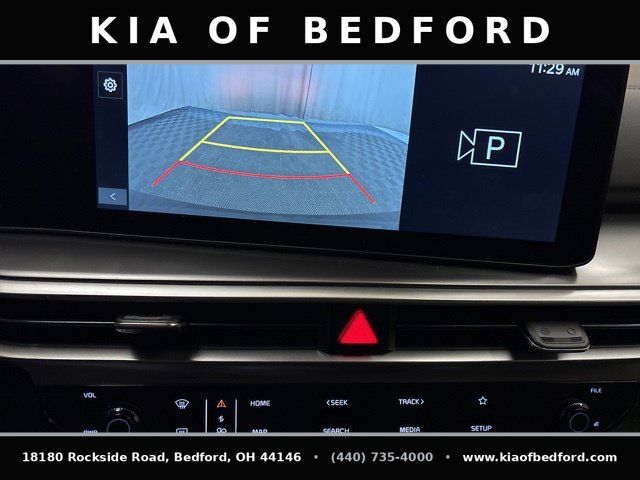 Used 2025 Kia Sorento LX FWD image 34