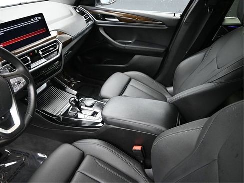 Used 2024 BMW X3 xDrive30i w/ Premium Package w/ZPA image 18