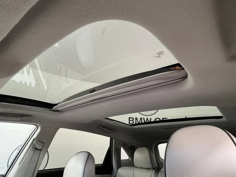 Used 2012 Toyota Venza Limited w/ Tow Pkg AWD/4WD image 31