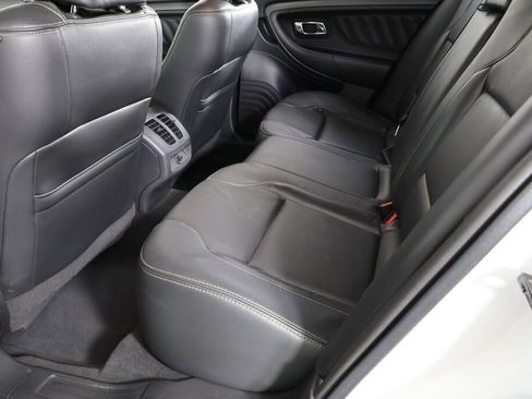 Used 2010 Ford Taurus SEL image 17