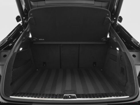 Certified 2022 Porsche Cayenne Turbo GT image 29