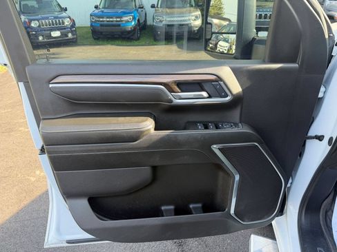Used 2025 Chevrolet Silverado 2500 LT AWD/4WD image 9