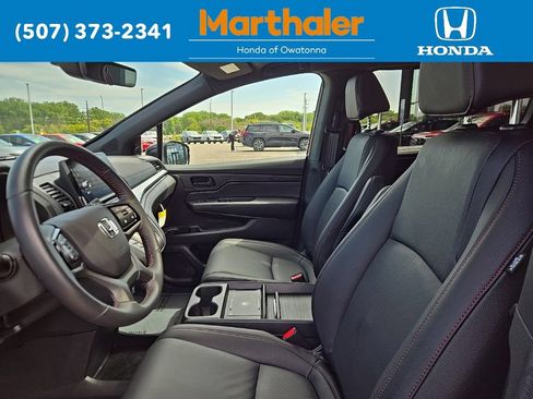 Used 2026 Honda Odyssey Sport-L image 9