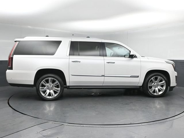 Used 2018 Cadillac Escalade ESV Premium Luxury AWD/4WD image 8