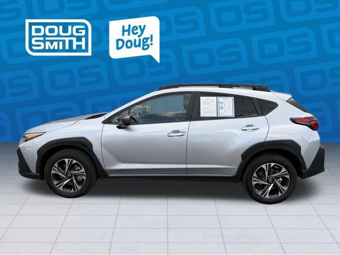 Used 2025 Subaru Crosstrek 2.5i Premium w/ Crosstrek Mirror Package AWD/4WD image 2