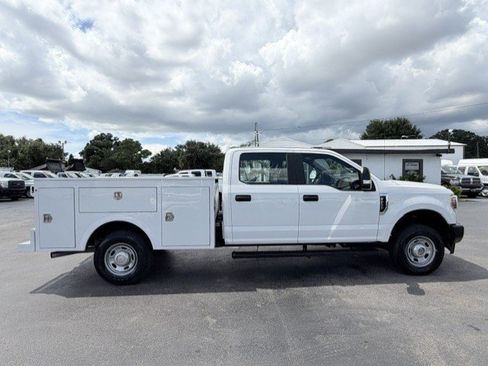 Used 2019 Ford F250 XL w/ Power Equipment Group AWD/4WD image 5