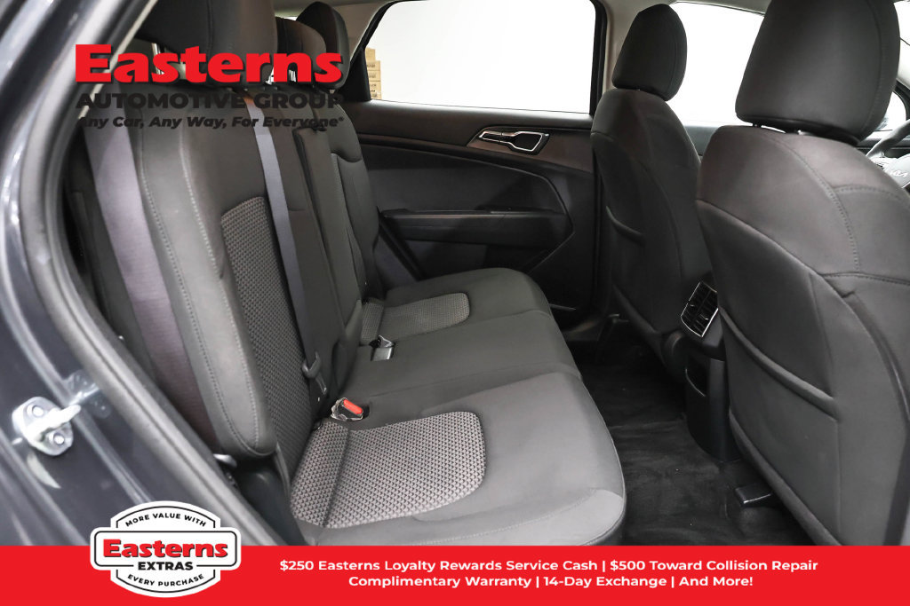 Used 2023 Kia Sportage LX AWD/4WD image 25