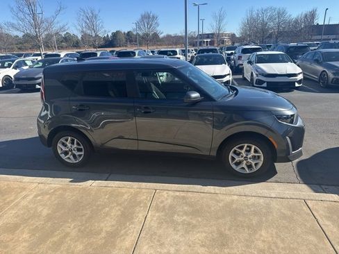 Certified 2025 Kia Soul LX image 7