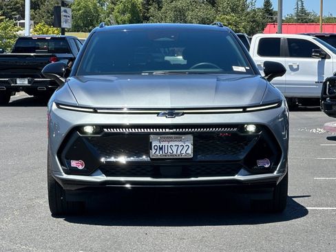 Used 2024 Chevrolet Equinox EV RS FWD image 10
