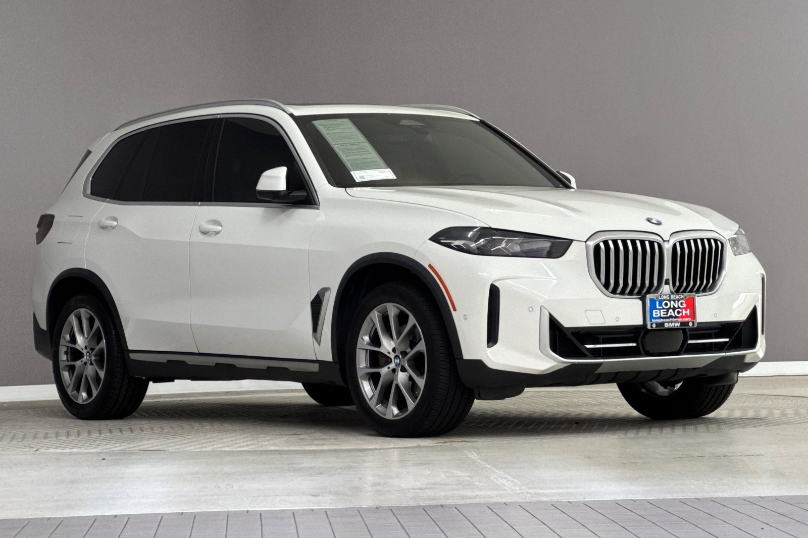 Certified 2024 BMW X5 sDrive40i w/ Parking Assistance Package RWD image 7
