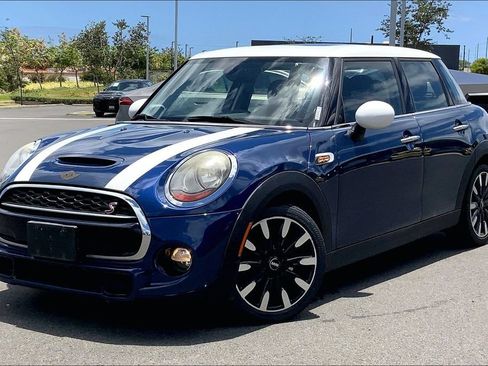 Used 2018 MINI Cooper S FWD image 2