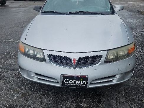 Used 2003 Pontiac Bonneville SE FWD image 2