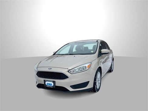 Used 2017 Ford Focus SE w/ Cold Weather Package image 1