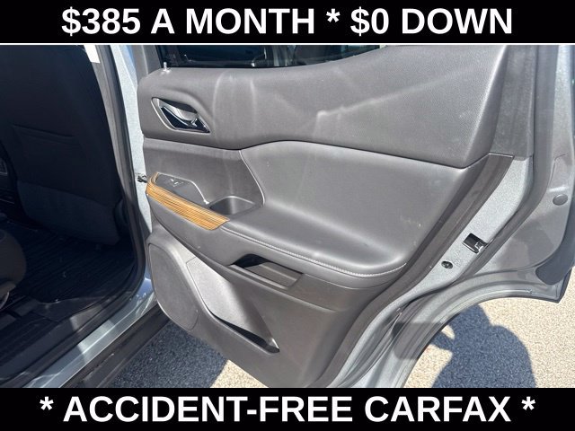 Used 2023 GMC Acadia SLE w/ Driver Convenience Package FWD image 18