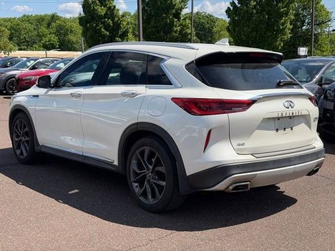 Used 2019 INFINITI QX50 Essential w/ Sensory Package AWD/4WD image 5