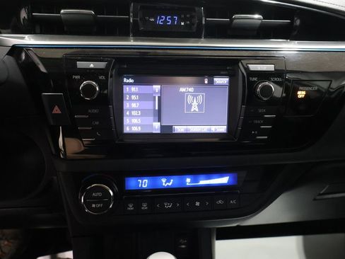 Used 2016 Toyota Corolla S image 9