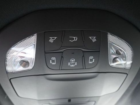 New 2026 Chrysler Pacifica Select AWD/4WD image 31