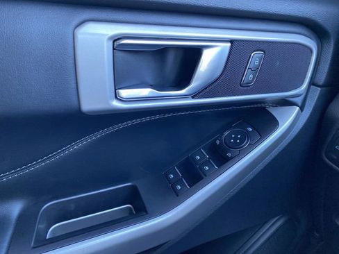 Certified 2022 Ford Explorer XLT w/ Equipment Group 202A image 26
