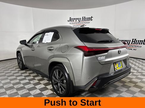 Used 2022 Lexus UX 200 F Sport w/ F Sport Premium Package FWD image 9