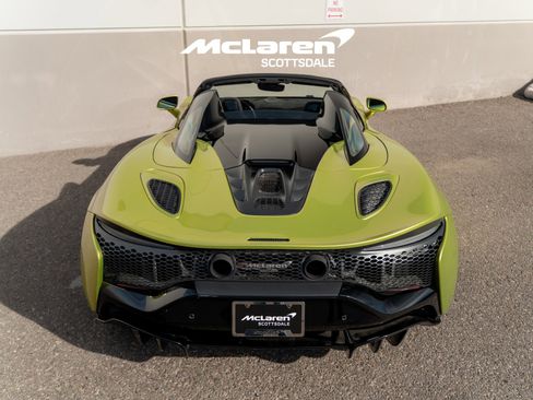Used 2025 McLaren Artura Spider image 17