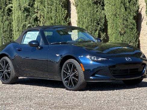 New 2026 MAZDA MX-5 Miata Grand Touring w/ Weather Package RWD image 9