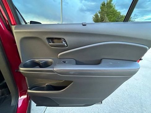 Used 2023 Honda Passport TrailSport image 31