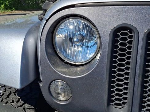 Used 2016 Jeep Wrangler Unlimited Sport AWD/4WD image 9