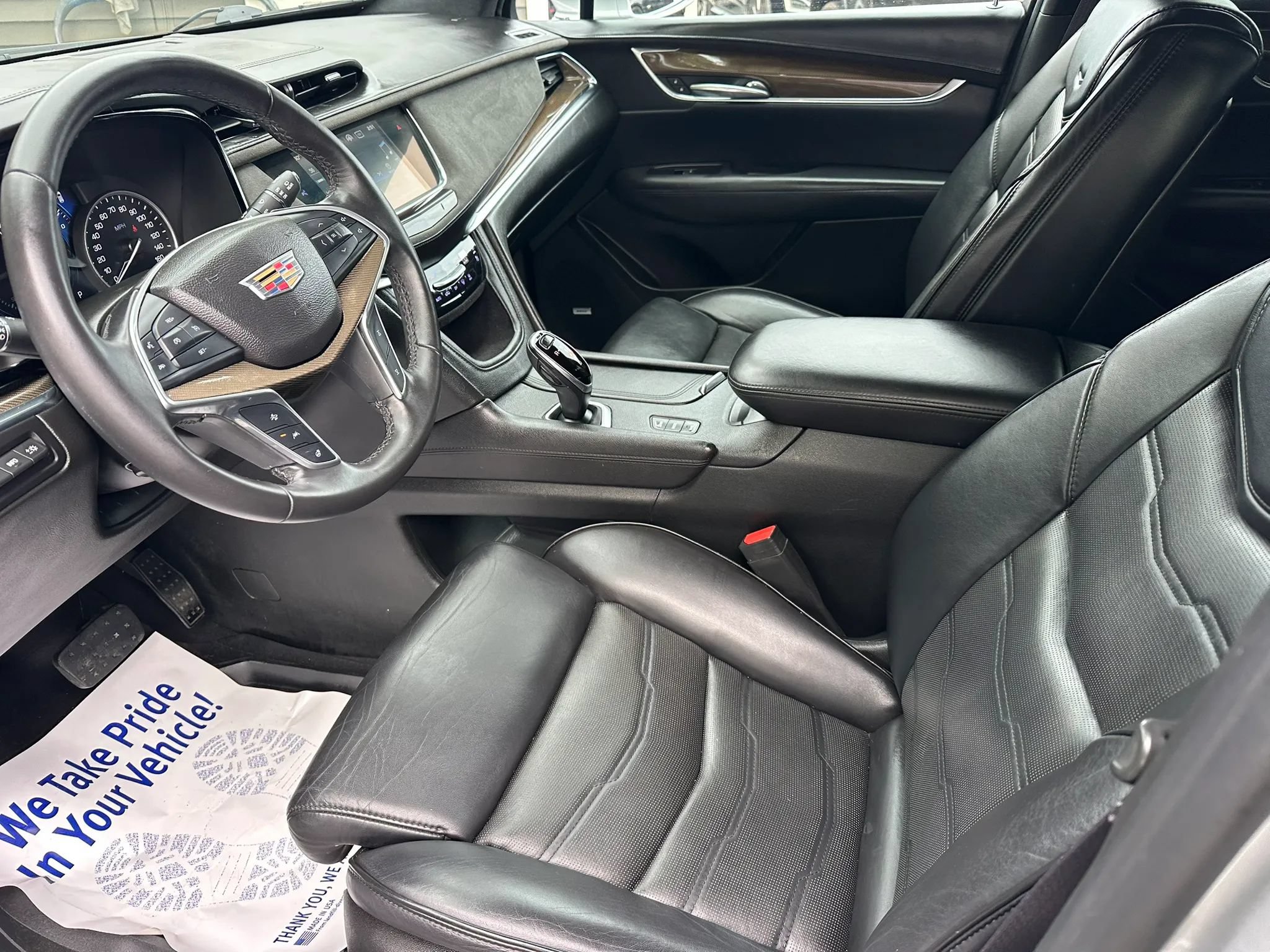 Used 2017 Cadillac XT5 Platinum w/ Driver Assist Package AWD/4WD image 9