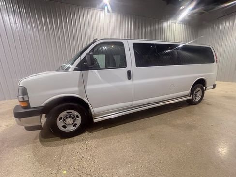 Used 2019 Chevrolet Express 3500 LT w/ LT Preferred Equipment Group image 2