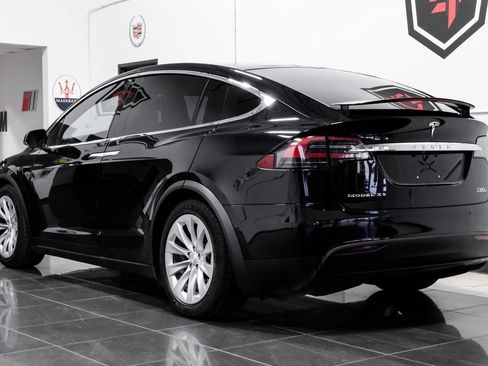 Used 2018 Tesla Model X P100D image 12