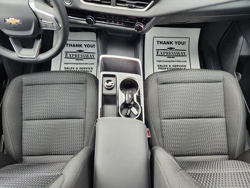 New 2026 Chevrolet Equinox LT FWD image 11