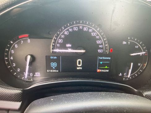 Used 2019 Cadillac XTS image 10